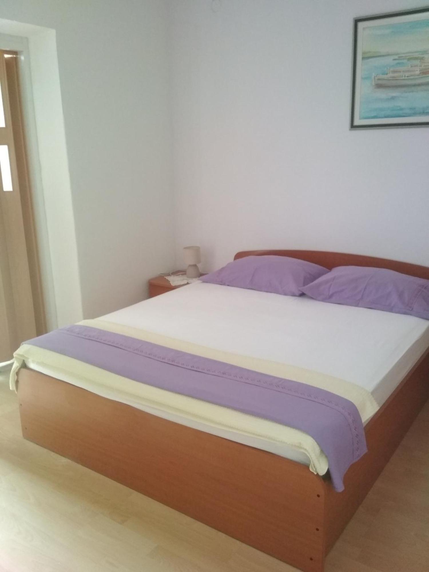 Apartmani Carevic Baska Voda Luaran gambar