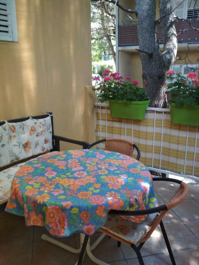 Apartmani Carevic Baska Voda Luaran gambar