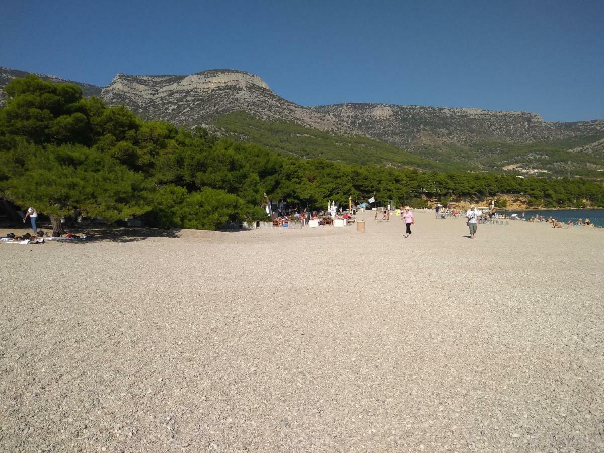 Apartmani Carevic Baska Voda Luaran gambar